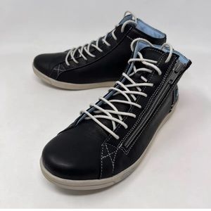 Cloud Adika High Top Sneakers